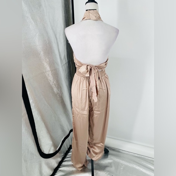 Nude Satin Silk Halter Neck Crop Top and High Waist Wide Leg Pants Two Piece Set - Picture 8 of 17